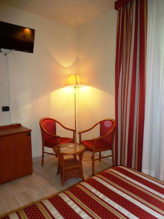 Hotel Select Montecchio Emilia Room photo